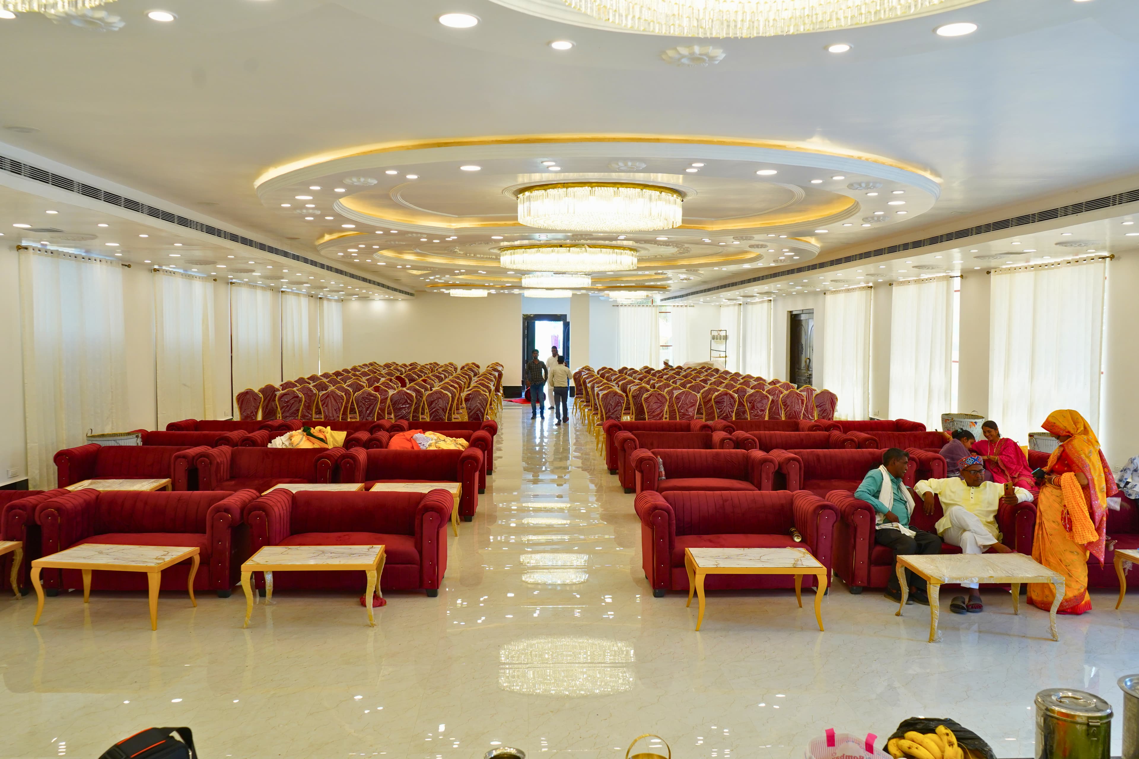 Royal Banquet Hall — Wedding Setup